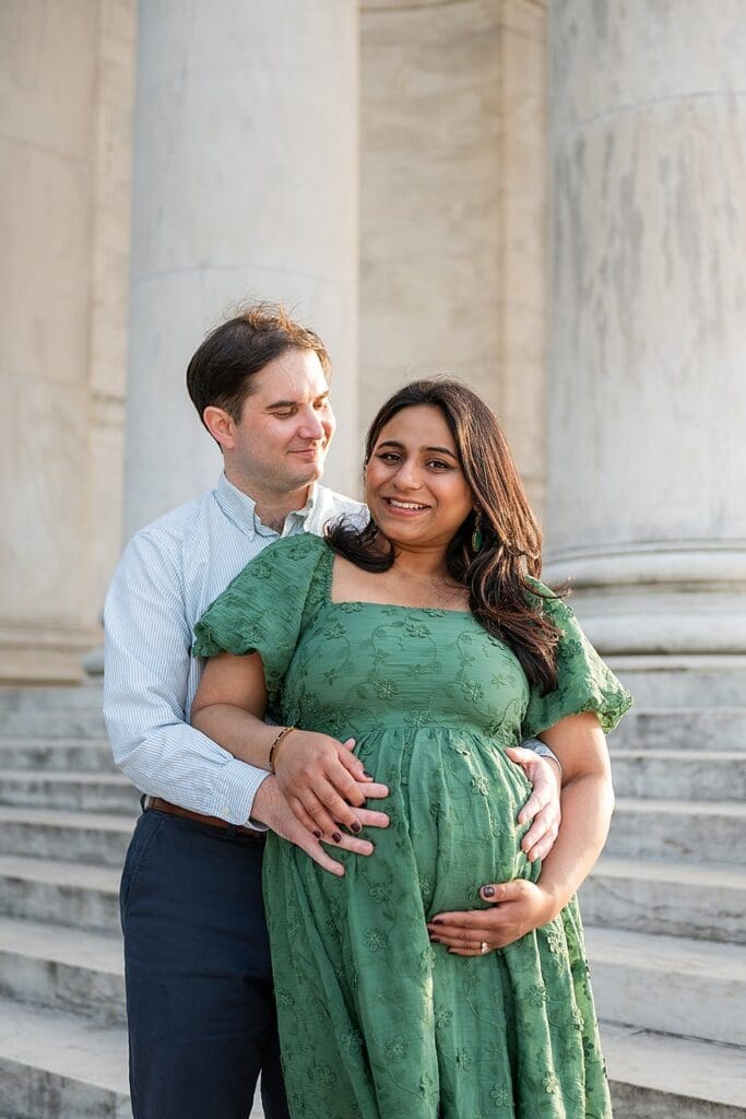 virginia family photographer; northern virginia photographer; Washington DC maternity photographer; Jefferson Memorial maternity session